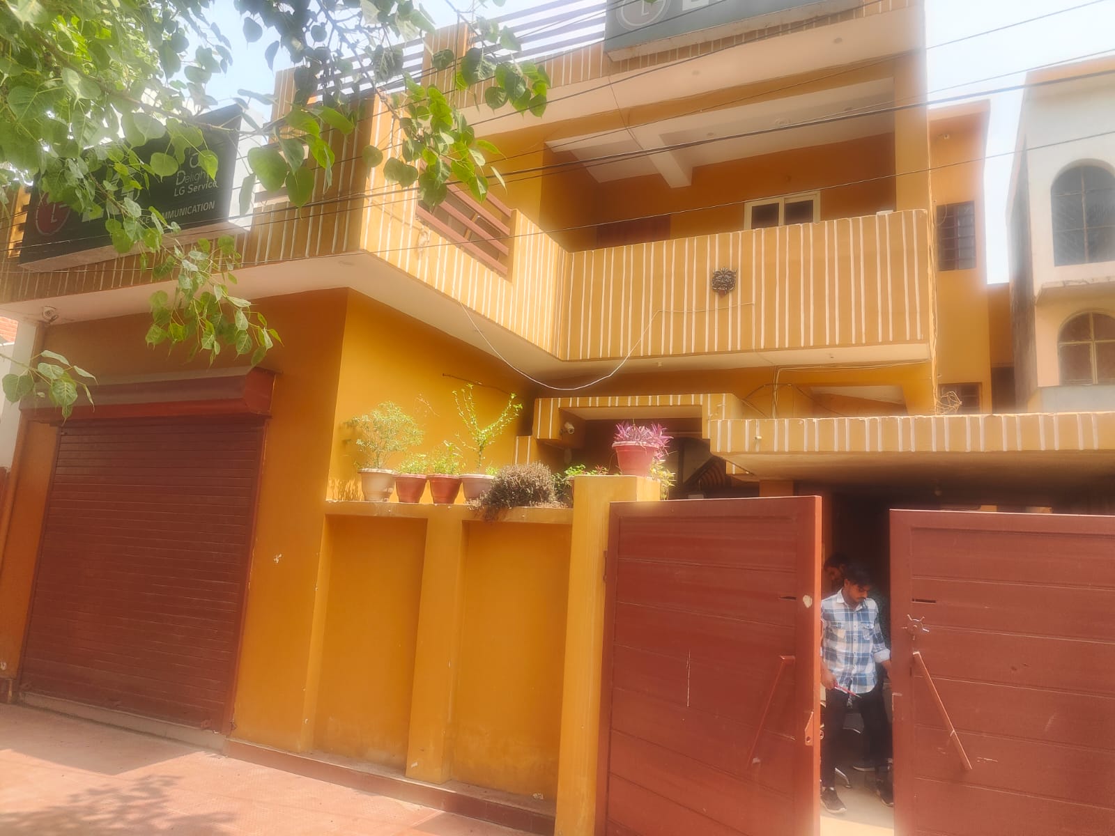 Kanpur Road Villa